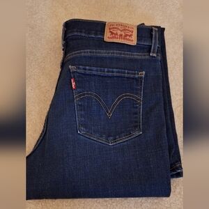 Women's Levi's Jeans